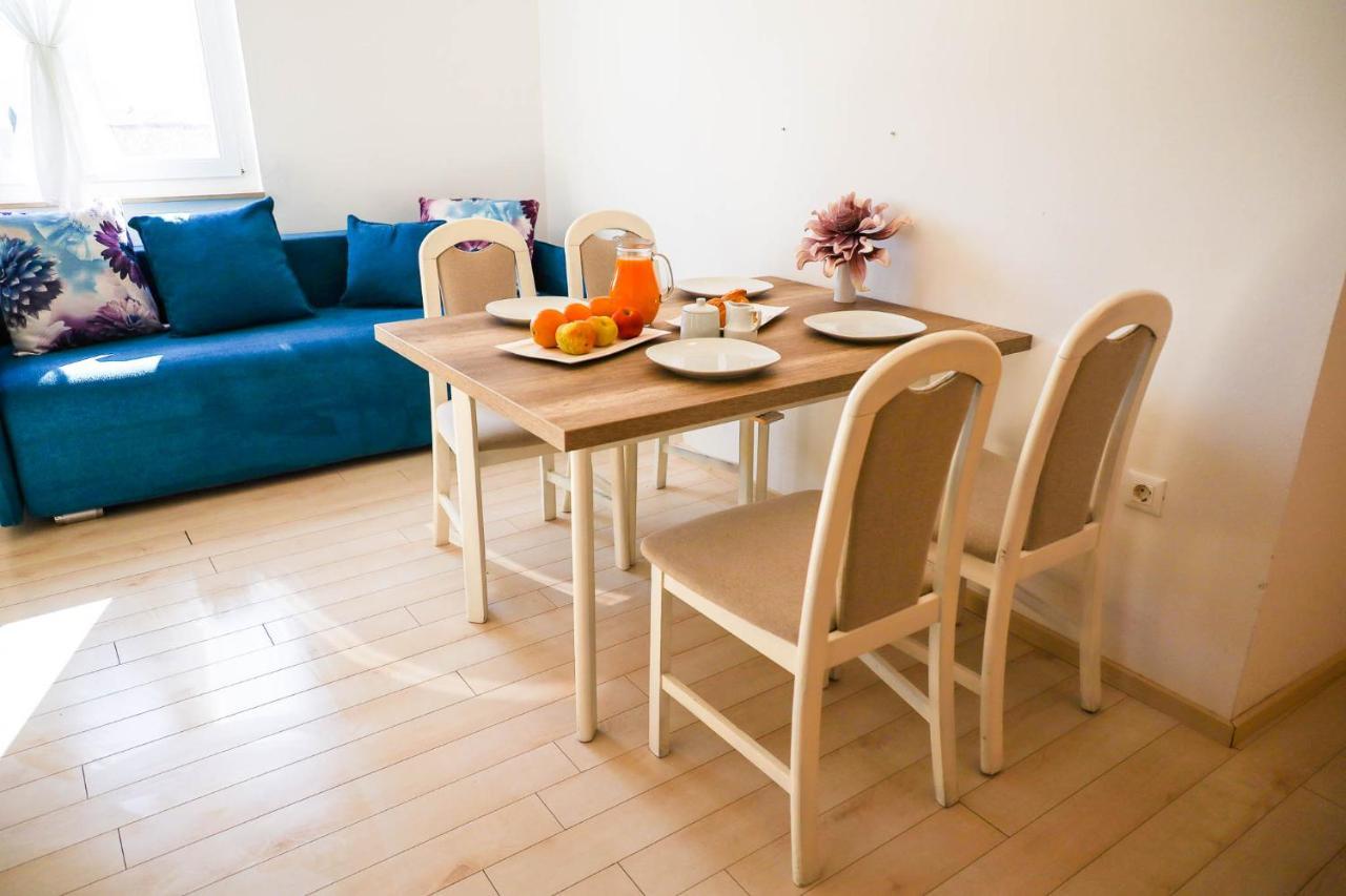The Florens Residence Near The Beach With The Pool, Bbq And Kids Playground, Zadar Diklo Esterno foto