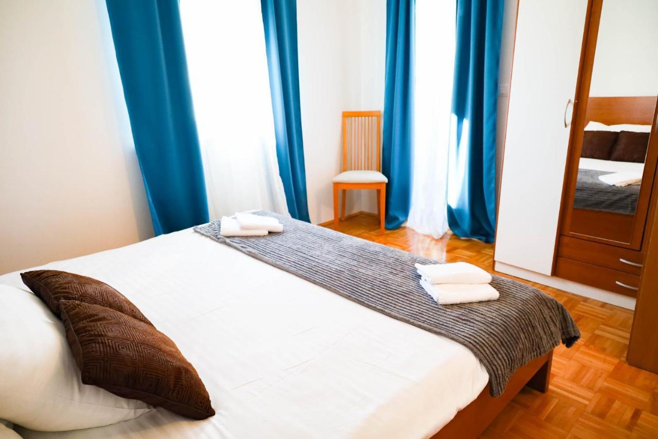 The Florens Residence Near The Beach With The Pool, Bbq And Kids Playground, Zadar Diklo Esterno foto