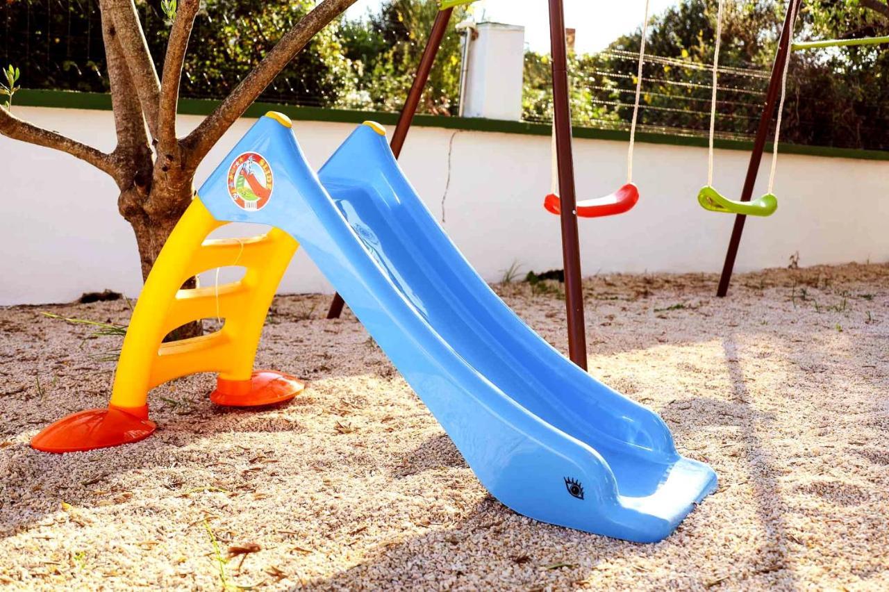 The Florens Residence Near The Beach With The Pool, Bbq And Kids Playground, Zadar Diklo Esterno foto