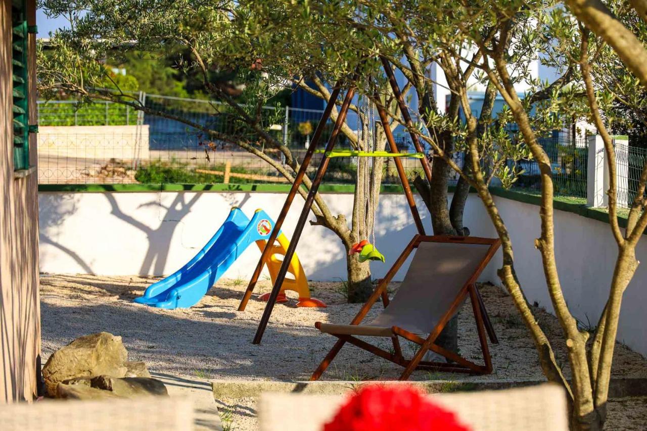 The Florens Residence Near The Beach With The Pool, Bbq And Kids Playground, Zadar Diklo Esterno foto