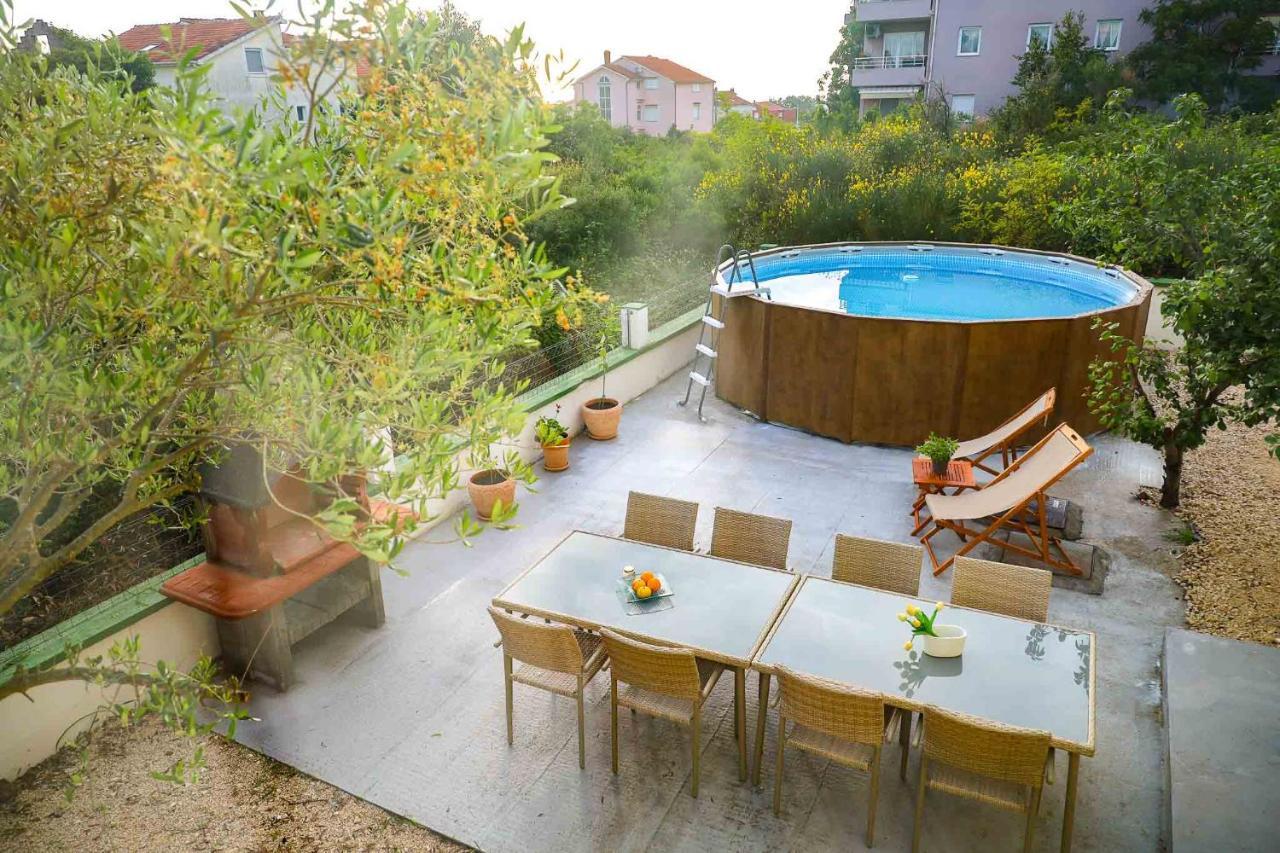 The Florens Residence Near The Beach With The Pool, Bbq And Kids Playground, Zadar Diklo Esterno foto