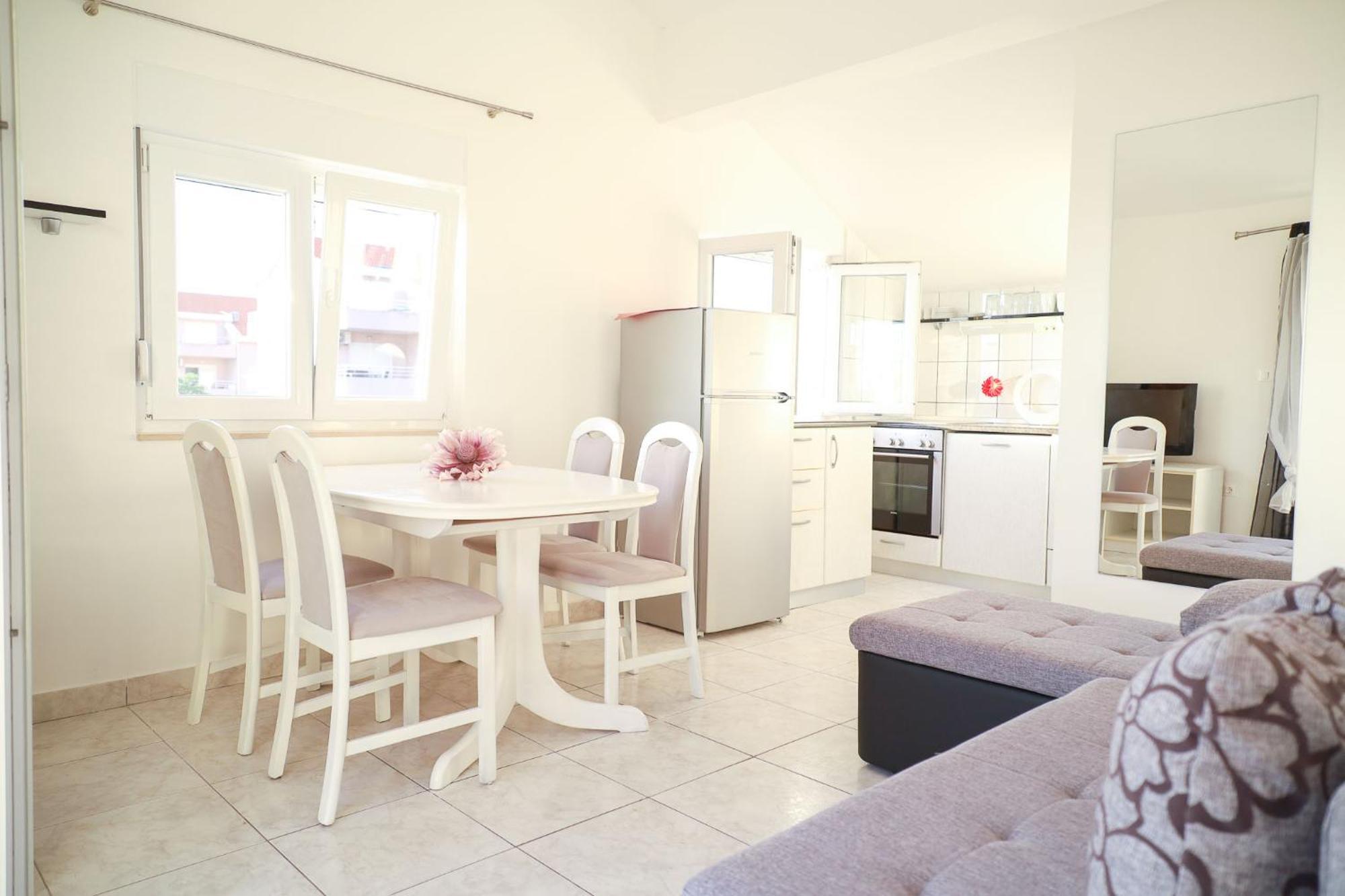 The Florens Residence Near The Beach With The Pool, Bbq And Kids Playground, Zadar Diklo Camera foto